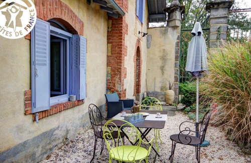 Montbrison Cottage | Cozy 2-person cottage with garden and fireplace in Montbrison