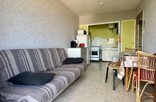 Argeles Plage Apartment | Cozy 2-Room Apartment, 200m from Beach, Balcony, Sleeps 4