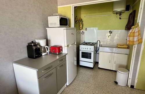 Argeles Plage Apartment | Cozy 2-Room Apartment, 200m from Beach, Balcony, Sleeps 4