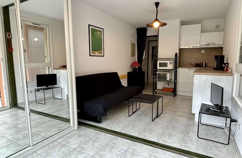 Argeles Plage Apartment | Cozy 2-Room Apartment Near Beach with Terrace, Pool & Parking