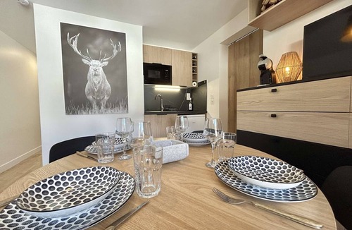 Demi-Quartier Apartment | Cozy 2-room apartment, terrace, ski locker, shared parking