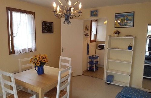 Cabourg Apartment | Cozy 2-Room Apartment Near Beach & Town Center - Quiet, Green Setting with Private Parking!