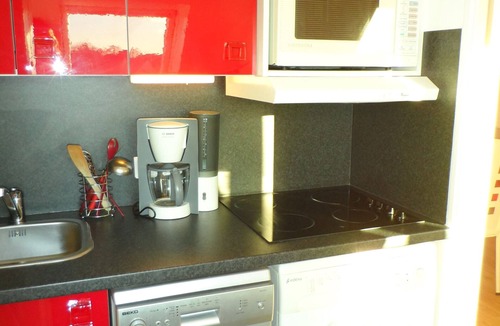 Cabourg Apartment | Cozy 2-Room Apartment Near Cabourg Thalassotherapy, Sleeps 4, Pet-Friendly, Balcony