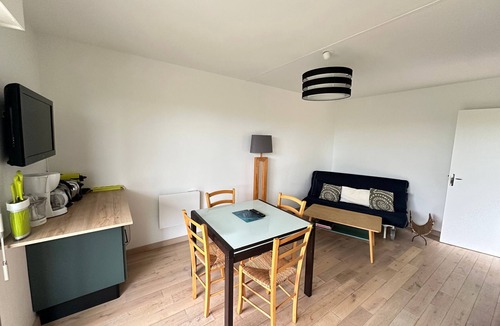Cabourg Apartment | Cozy 2-Room Apartment with Garden, Close to Cabourg Center & Beach