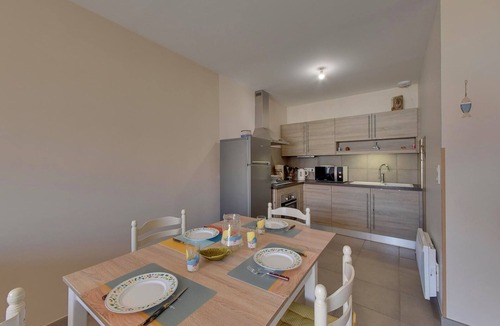 Port District Apartment | Cozy 2-room for 4 guests, Châtelaillon-Plage, parking