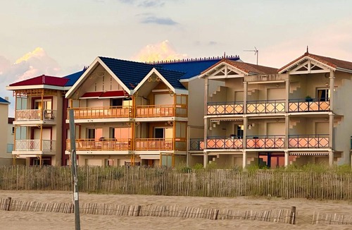 Port District Apartment | Cozy 2-room for 4 guests, Châtelaillon-Plage, parking