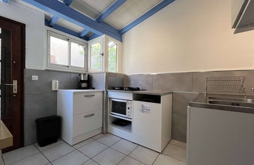Les Ayguades House | Cozy 2-Room Mezzanine Pavilion with Pool, Parking, and Terrace near Lagoon