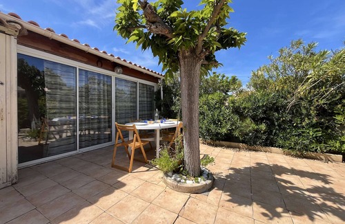 Les Ayguades House | Cozy 2-Room Mezzanine Pavilion with Pool, Parking, and Terrace near Lagoon