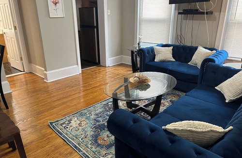 Rittenhouse Row Apartment | Cozy 2BD/2BA near Rittenhouse sq