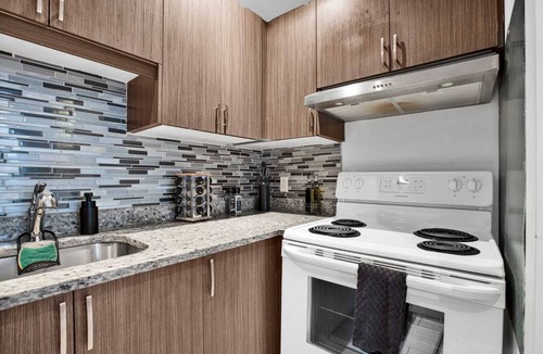 Verdun Apartment | Cozy 2BDR Apartment in Verdun