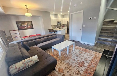 Fort Gary House | Cozy 2bedroom Luxury town house