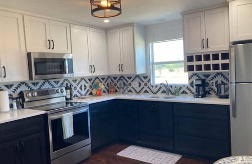 Del Valle House | Cozy 2br-1ba 10min from Airport