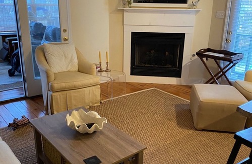 Horseshoe Lake House | Cozy 2BR/2BA Horseshoe Lake Cabin