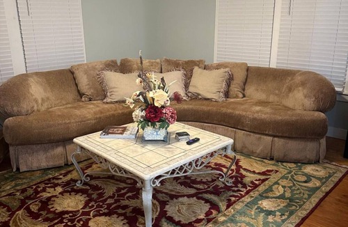 Carmine House | Cozy 2BR/2Bath House Near Round Top Venues Perfect Girls Trip WiFi + Parking
