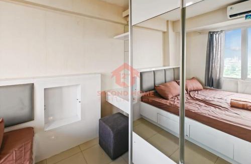 Jatinegara Apartment | Cozy 2BR Bassura Apt pool WI-FI Netflix