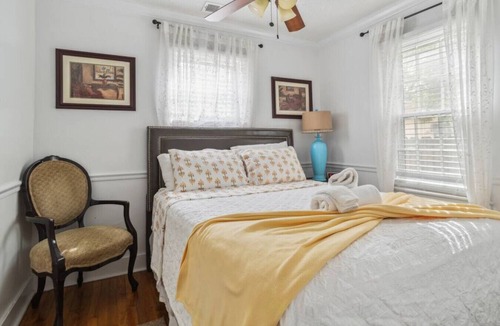Central Gardens House | Cozy 2BR Bungalow + Midtown Memphis