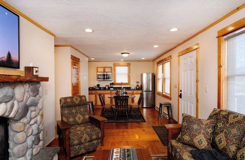 Lake Placid Cabin | Cozy 2BR Cabin with Full Kitchen, outdoor BBQs, campfire pits, and more!