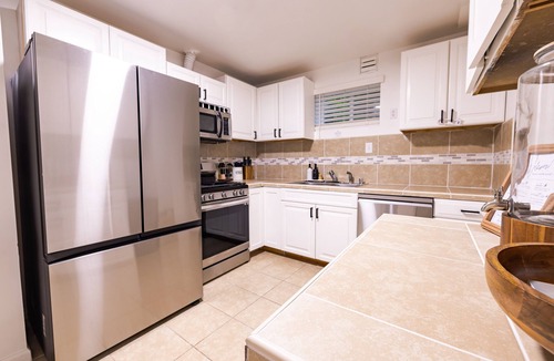 Auburn House | Cozy 2BR Forest Home w/King Bed