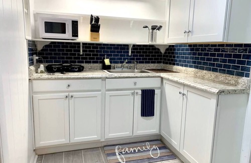 Conway House | Cozy 2BR Getaway Work-Ready & Pets OK