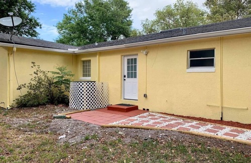 Conway House | Cozy 2BR Getaway Work-Ready & Pets OK