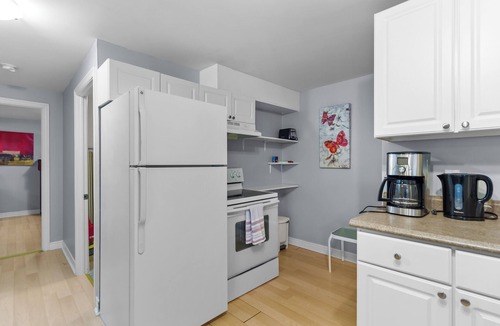 St. John's Apartment | Cozy 2BR Loft Fast WiFi Parking