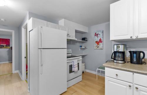 St. John's Apartment | Cozy 2BR Loft Fast WiFi Parking