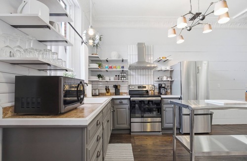 Charleston Apartment | Cozy 2BR Loft in Downtown Charleston, IL
