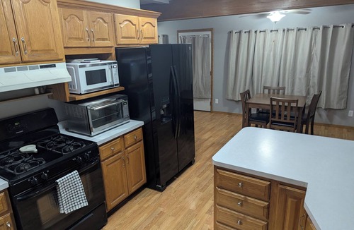 Kearney House | Cozy 2BR Main-Level Home Near Hospitals & UNK