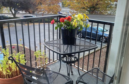 Tukwila Condo | Cozy 2BR SouthCenter Condo