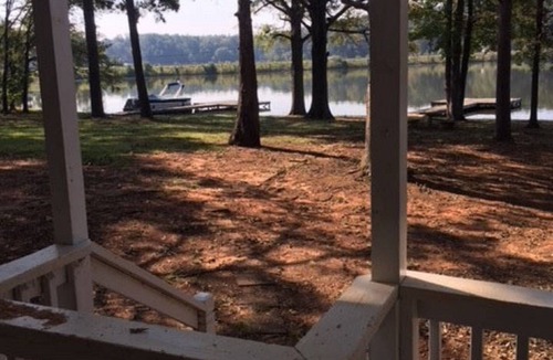 Eatonton House | Cozy 2BR Townhouse in a quiet cove on Lake Oconee