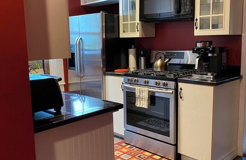 Fairmount House | Cozy 3/2 Fort Worth Historic Home- off Magnolia Ave. Pet Friendly. Near Downtown