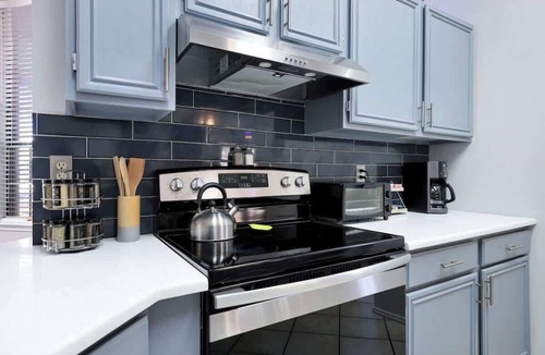 Parkwood House | Cozy 3/2 Stylish home great for families