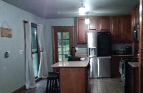 Mountainburg House | Cozy 3 Bed 2 Bath house