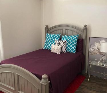Wheatland House | Cozy 3 Bed Home in Gated Community