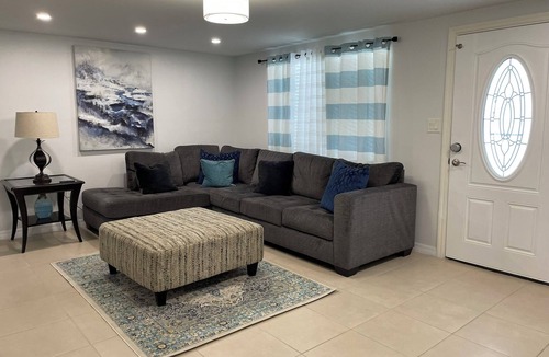 Elfers House | Cozy 3-bed home with Pool
