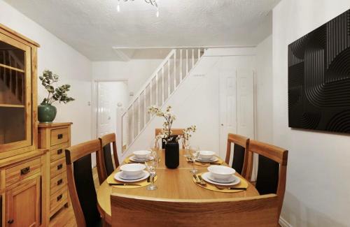 Watford House | Cozy 3 bed Watford