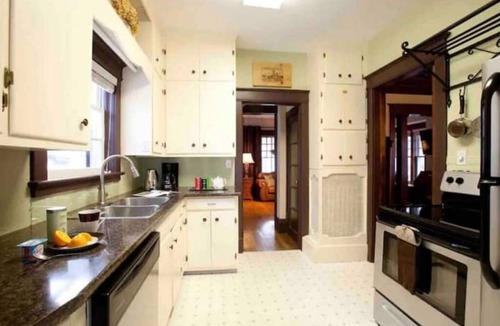 Haileybury House | Cozy 3 Bedroom Home With Hot Tub - New Owners!