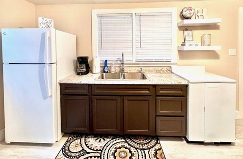 La Crosse House | Cozy 3 Bedroom / 1.5 Bath House Close to Everything!