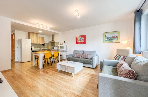 Arinsal Apartment | Cozy 3-Bedroom Apartment in Arinsal with Parking