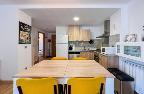 Arinsal Apartment | Cozy 3-Bedroom Apartment in Arinsal with Parking