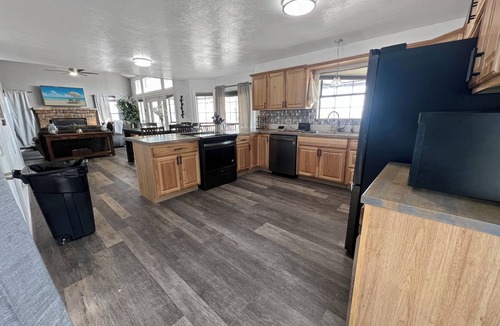 Breckenridge Cabin | Cozy 3-bedroom beach front cabin quiet, cozy, pirate themed beach getaway