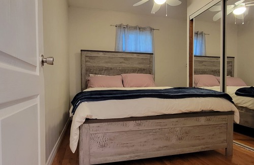 Omemee Cottage | Cozy 3-bedroom cottage with hot tub & gaming room.
