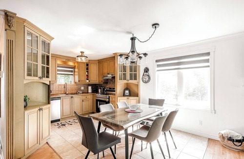 Magog Condo | Cozy 3 bedroom condo in Magog with a semi private loft.Great location.