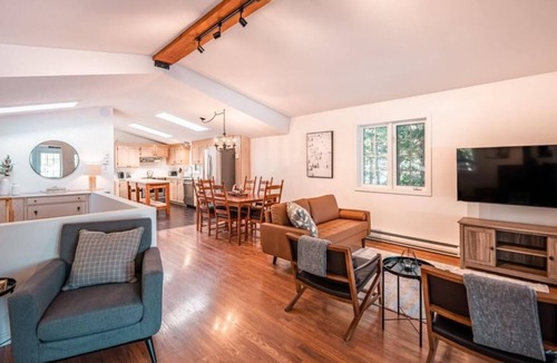 Gore Ski Chalet | Cozy 3 Bedroom Cottage for rent - Lakeside