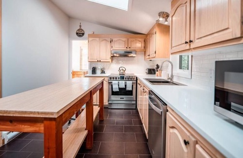 Gore Ski Chalet | Cozy 3 Bedroom Cottage for rent - Lakeside
