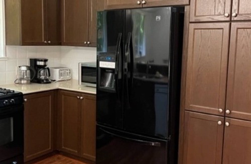 Lafontaine Cottage | Cozy 3 bedroom Cottage for rent in Tiny
