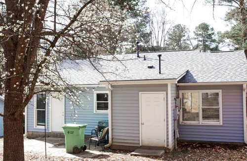 East Raleigh House | Cozy 3-Bedroom Getaway