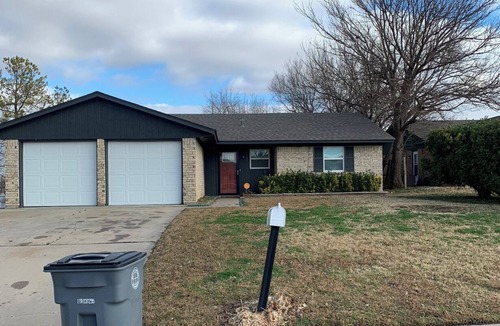 Lawton House | Cozy 3-Bedroom Home with Spacious Backyard in Lawton, Oklahoma