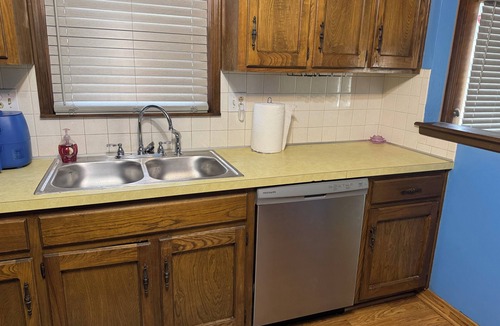 Lee's Summit House | Cozy 3-bedroom house. Short drive to Kansas City Stadium. Great for FIFA fans!