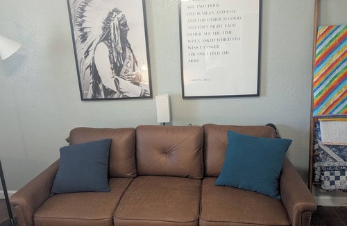Cache House | Cozy 3-bedroom house in serene Cache, near Ft Sill and the Wichita Mountains.